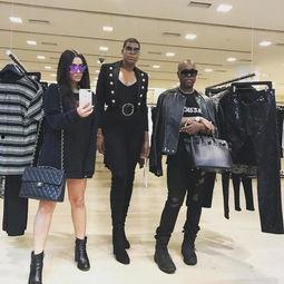 贵妇高跟丝袜美腿,丝袜映衬下的贵妇美腿风情