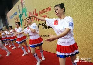 广场舞透明丝袜大妈,透明丝袜引领时尚风潮