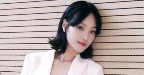 明星对杜鹃的评价,明星眼中的时尚宠儿，魅力无限