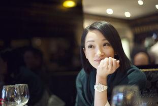 周迅吃瓜吃到自己头上娱乐天空